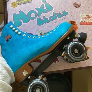 Moxi Roller Skates - Lolly